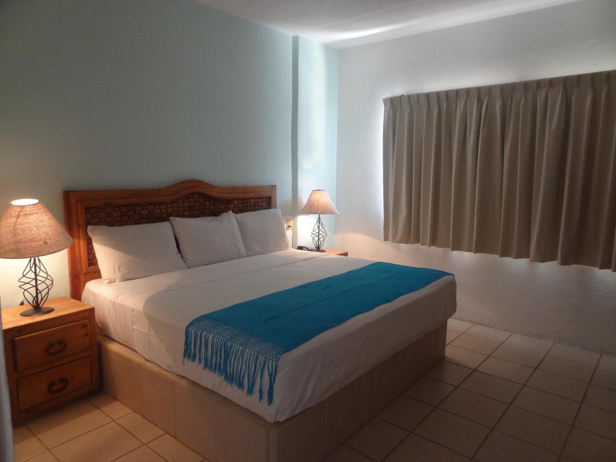 Emperador Vallarta Beachfront Hotel And Suites Πουέρτο Βαγιάρτα Εξωτερικό φωτογραφία