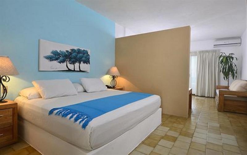 Emperador Vallarta Beachfront Hotel And Suites Πουέρτο Βαγιάρτα Δωμάτιο φωτογραφία