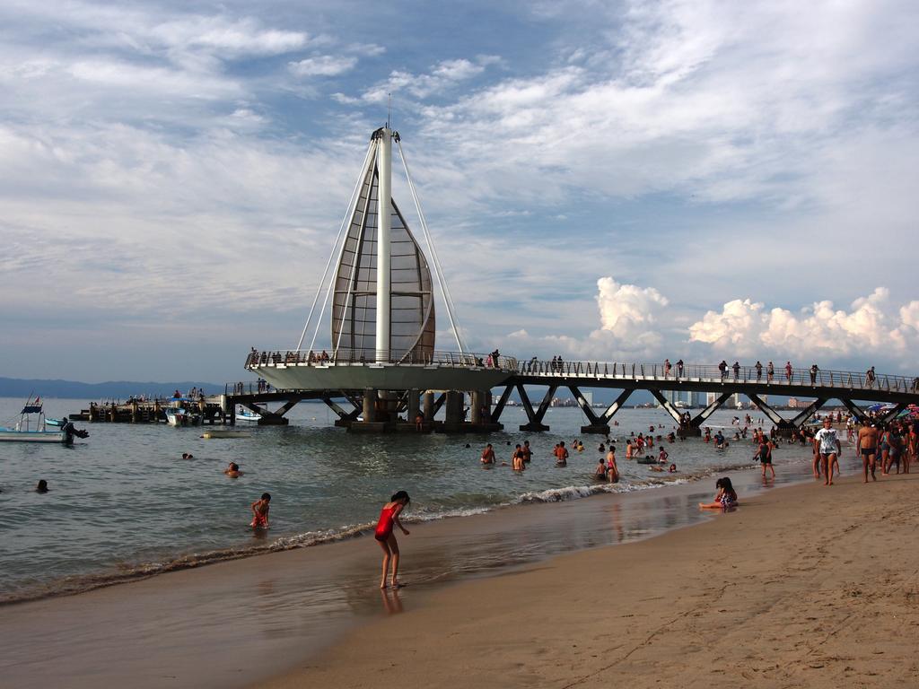 Emperador Vallarta Beachfront Hotel And Suites Πουέρτο Βαγιάρτα Εξωτερικό φωτογραφία